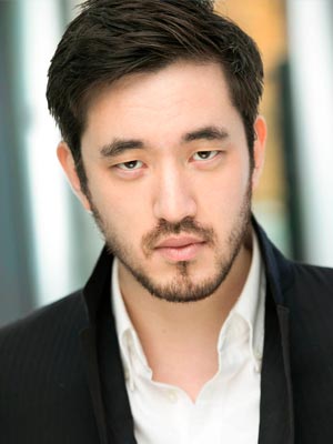 Эндрю Кодзи в роли Джейсона